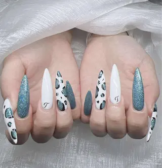ネイル Lee Nailsのネイルデザイン
