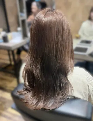 ロング カラー FRAPPE Annaのヘアスタイル