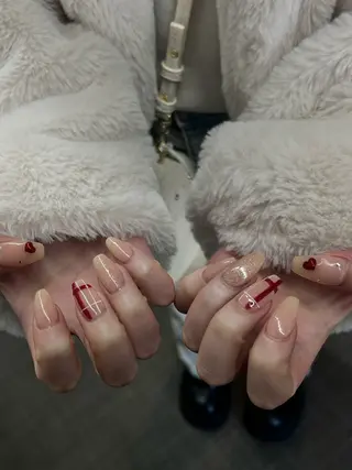 ネイル EmaNail MOMOのネイルデザイン