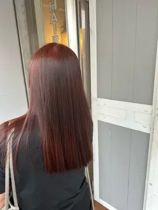 ミディアム miloc MOMOKAのヘアスタイル