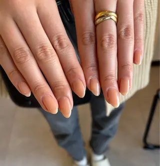ネイル WHITE NAILのネイルデザイン