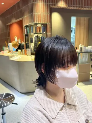 ショート ハッシュ・ウルフ🐺 小顔レイヤー松山直史のヘアスタイル