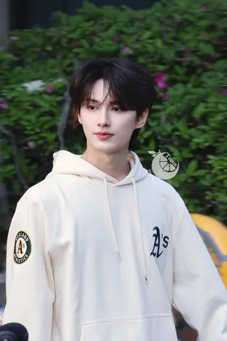 メンズ 絶対垢抜けレイヤー/ 透明感カラーリョウヤのヘアスタイル