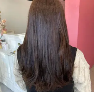 カラー yulf ユルフのヘアスタイル