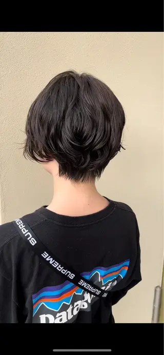 ショート 小山 水綺のヘアスタイル