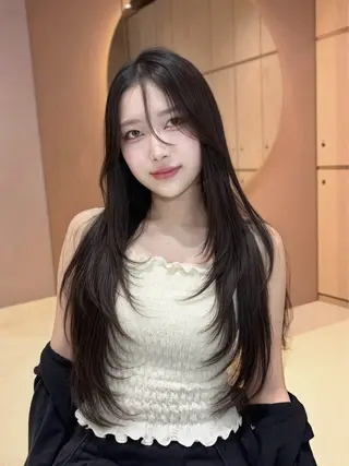 ロング 韓国レイヤー ☁️🫧森ハリス誠一のヘアスタイル