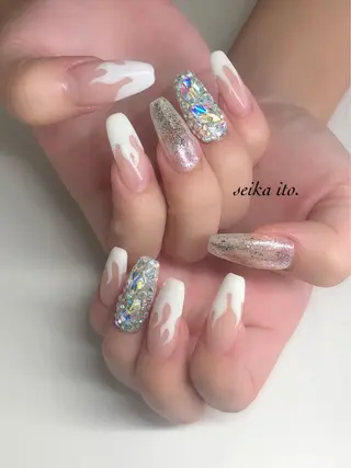 ネイル 伊藤 晴香のネイルデザイン
