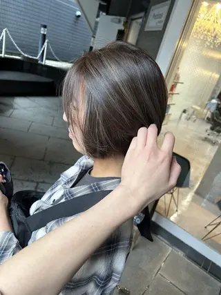 ショート カラー 大和市の白髪ぼかし 職人￤柳川拓哉のヘアスタイル