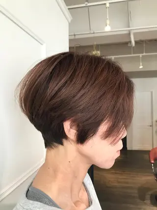 ショート カラー 黒神 浩之のヘアスタイル