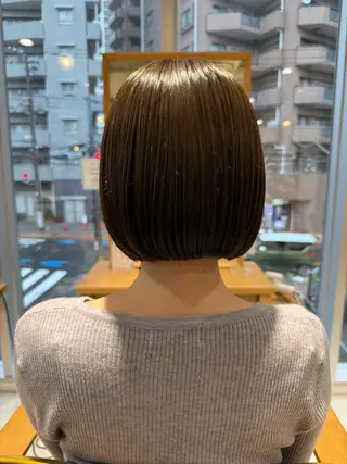 ショート カラー 鈴木弥月/大人ボブ× 透明感カラーのヘアスタイル