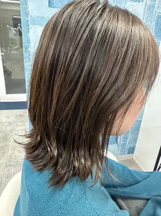ミディアム Noyヨシモト ヒロトのヘアスタイル