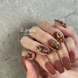 ネイル S. JEWELのネイルデザイン