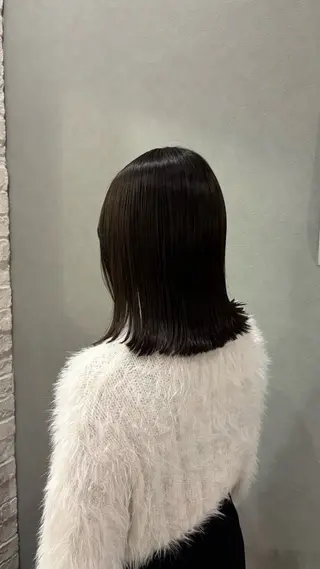 ミディアム RUDDER 小泉のヘアスタイル