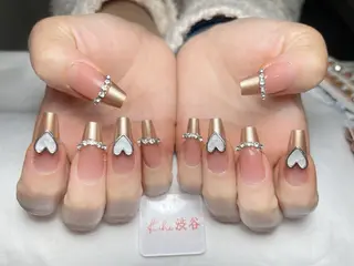 ネイル 💕鈴木ユリ パラジェル/オフ無料のネイルデザイン