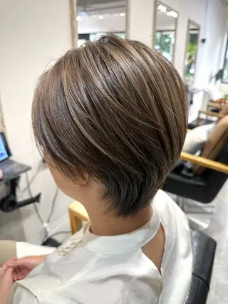 ショート カラー 福西晃希 【艶髪・髪質改善】のヘアスタイル