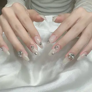 ネイル L'oeillet HIBIKIのネイルデザイン