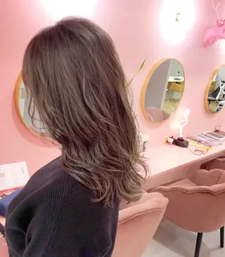 ミディアム カラー プル艶職人/ にしものヘアスタイル