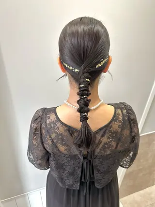 ロング ヘアアレンジ SAKINO. ベージュカラーのヘアスタイル