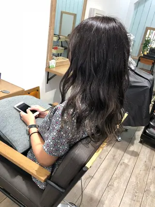 ロング カラー ヘアアレンジ 顔周りカット・相談 レイヤーも◎しずくのヘアスタイル