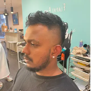 ショート 菊川 照治のヘアスタイル