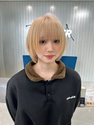 ロング カラー ヘアアレンジ 艶カラー/ハイトーン /レイヤーカットのヘアスタイル