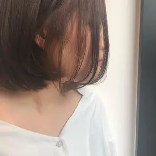 ショート カラー 顔周りの垢抜けヘア 立山愛梨のヘアスタイル