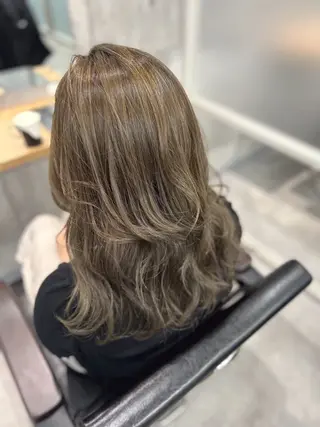 セミロング カラー 佐原なつみ ／newi赤羽のヘアスタイル