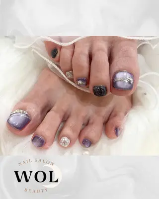 ネイル WOL🌙 momokoのネイルデザイン