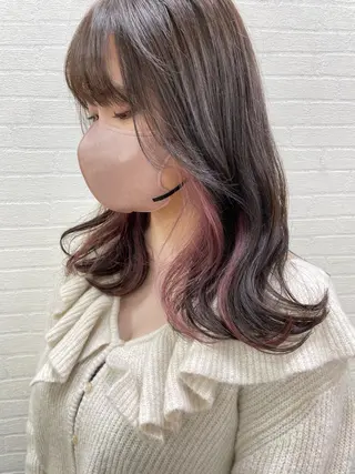 ミディアム カラー 立川 奈那子のヘアスタイル