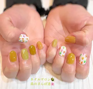ネイル ショートネイル 森のさんぽ道のネイルデザイン