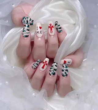 ネイル 🎀も ものネイルデザイン