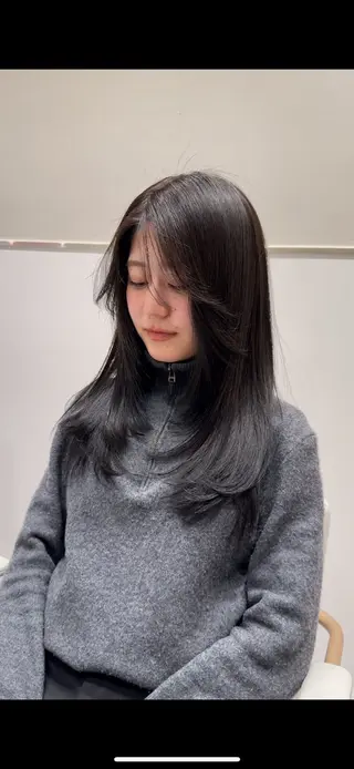 セミロング カラー レイヤーカット/透明 感カラー🐬永井瑠栞のヘアスタイル