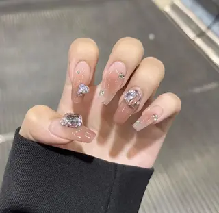 マツエク・マツパ エリ🫧 nail池袋東口のネイルデザイン