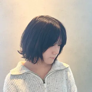ミディアム 暗髪透明感カラー うる艶カラー／綾部のヘアスタイル