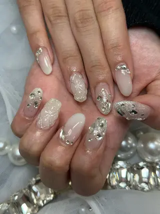 ネイル RUNWAY 　　の眉毛・アイブロウイメージ