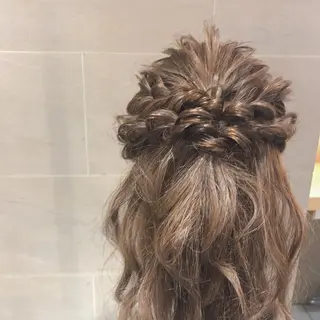 ロング 顔周りの垢抜けヘア 立山愛梨のヘアスタイル
