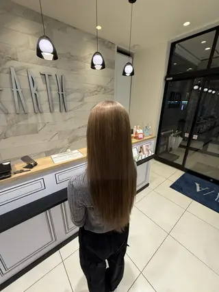 ロング 会田 寧生のヘアスタイル