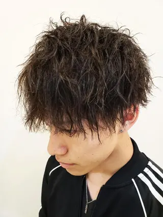 メンズ ショート パーマ 特殊パーマ 片山恭兵のヘアスタイル
