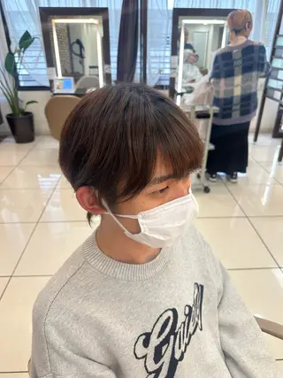 メンズ メンズ特化シャドウパ ーマラウンドマッシュのヘアスタイル