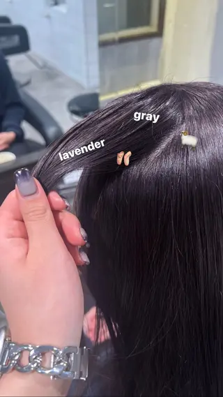 ロング カラー 暗髪🩶ラベンダー/ ブルー/ユウナ🤍のヘアスタイル