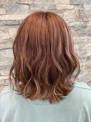 ミディアム タカハシ ヨシヒトのヘアスタイル