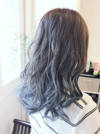セミロング カラー ケアブリーチ&シール エクステの店和田翔莉のヘアスタイル