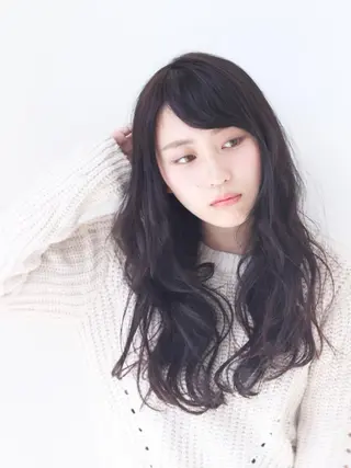 セミロング パーマ 山田 周のヘアスタイル