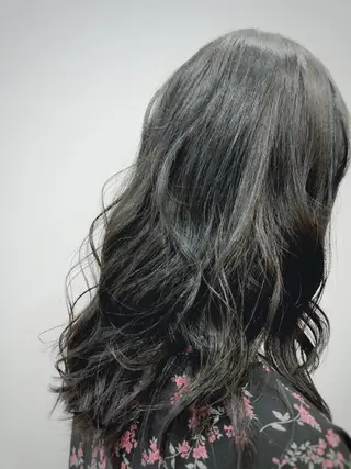 カラー 🫧艶髪/ブリーチ 🐳honami🫧のヘアスタイル