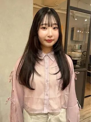 セミロング カラー FERIA梅田🖤 透明感カラー🎀のヘアスタイル