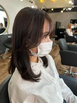 ミディアム カラー 大人可愛いレイヤー 大田のヘアスタイル