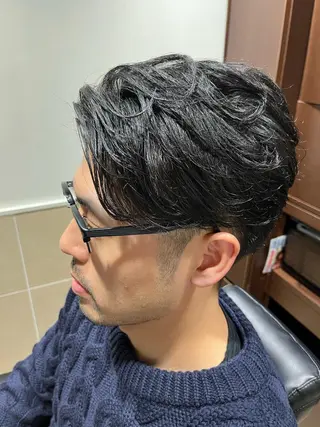 ミディアム 三浦 凪砂のヘアスタイル