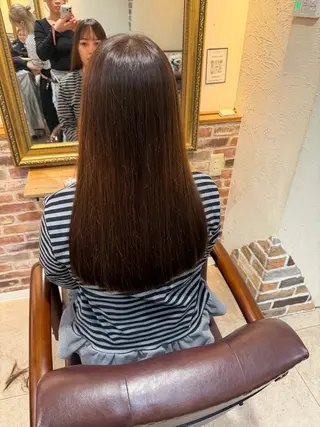 ロング 金子 莉緒のヘアスタイル