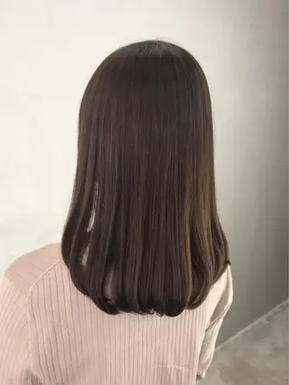 セミロング yui .のヘアスタイル