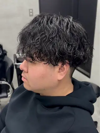 パーマ メンズ 💈直毛×ツイスパの プロ🥷清水真之介のヘアスタイル